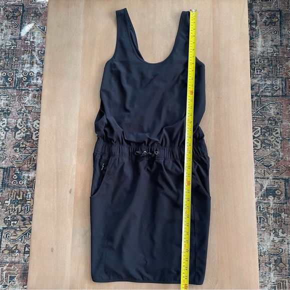 Patagonia Women's Black Fleetwith Dress - Picture 11 of 11